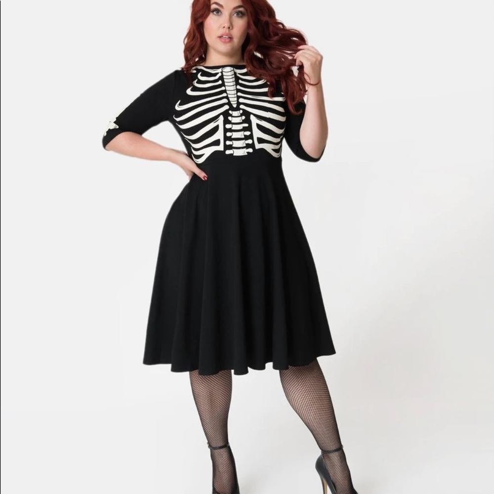 Unique Vintage Skeleton Bones Grave Dress